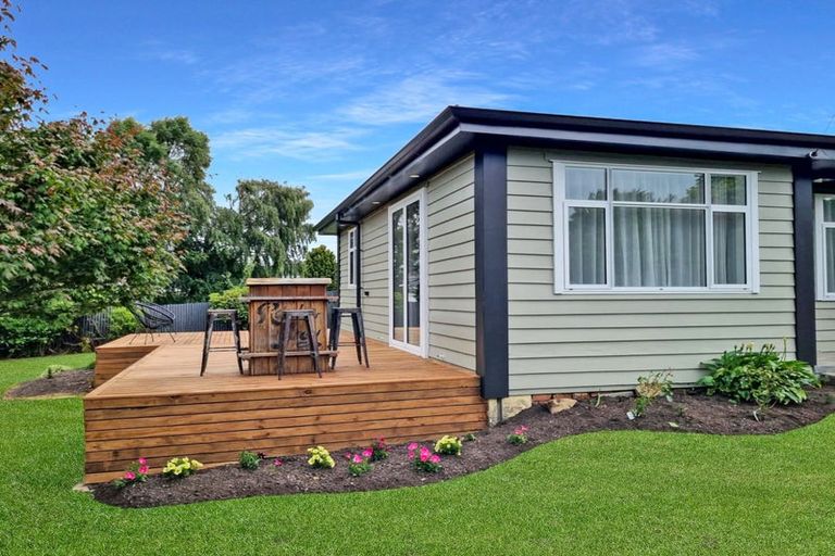 Photo of property in 14 Stuart Street, Owaka, 9535