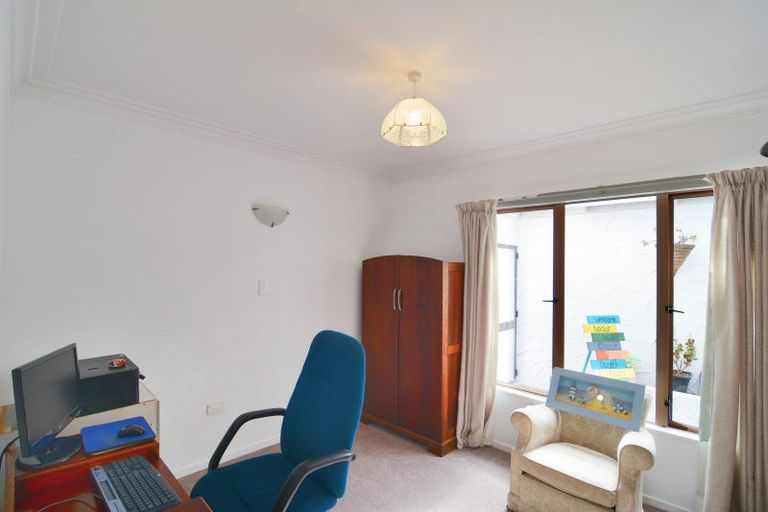 Photo of property in 2/15 Hilden Place, Hilltop, Taupo, 3330