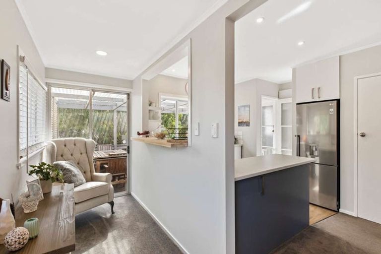 Photo of property in 13 Joyce Street, Pahurehure, Papakura, 2113