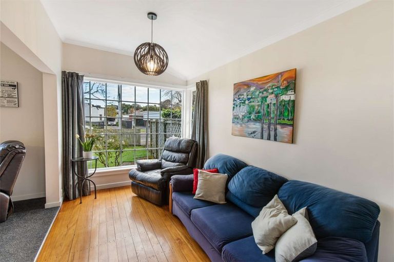 Photo of property in 1 Ngapuhi Street, Saint Johns Hill, Whanganui, 4501