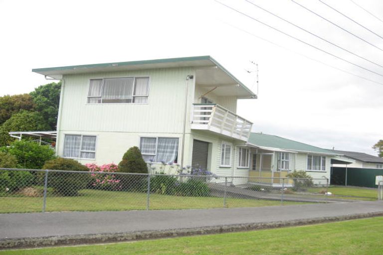 Photo of property in 15 Crewe Street, Pahiatua, 4910
