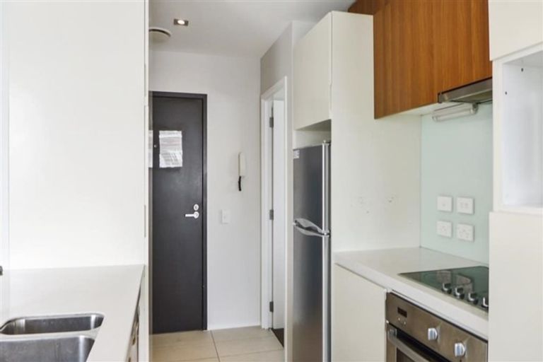 Photo of property in The Docks Apartments, 716/6 Dockside Lane, Auckland Central, Auckland, 1010