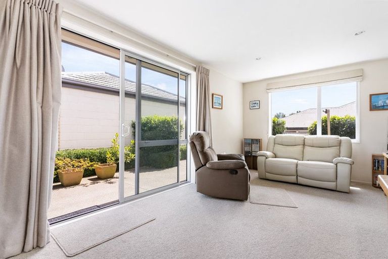 Photo of property in 62b Withells Road, Avonhead, Christchurch, 8042