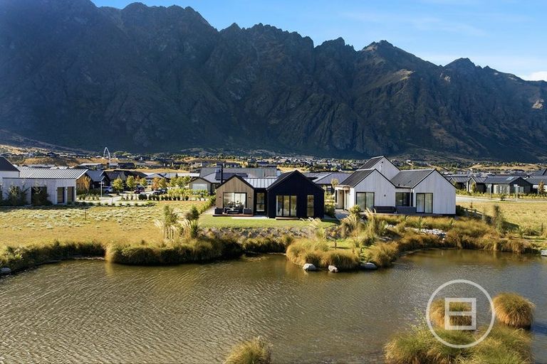Photo of property in 22 Woolshed Road, Jacks Point, Queenstown, 9371