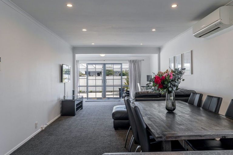 Photo of property in 486 Tremaine Avenue, Takaro, Palmerston North, 4410