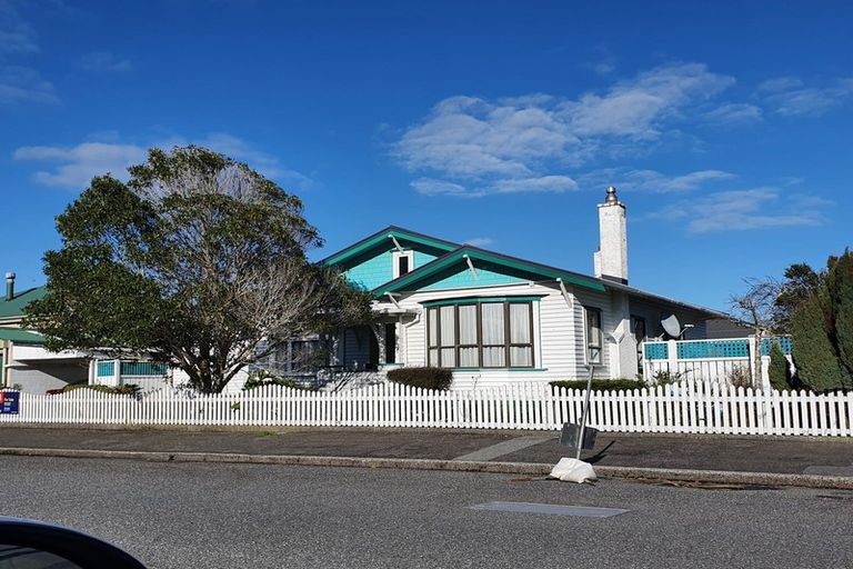 Photo of property in 6 Franklin Street, Greymouth, 7805