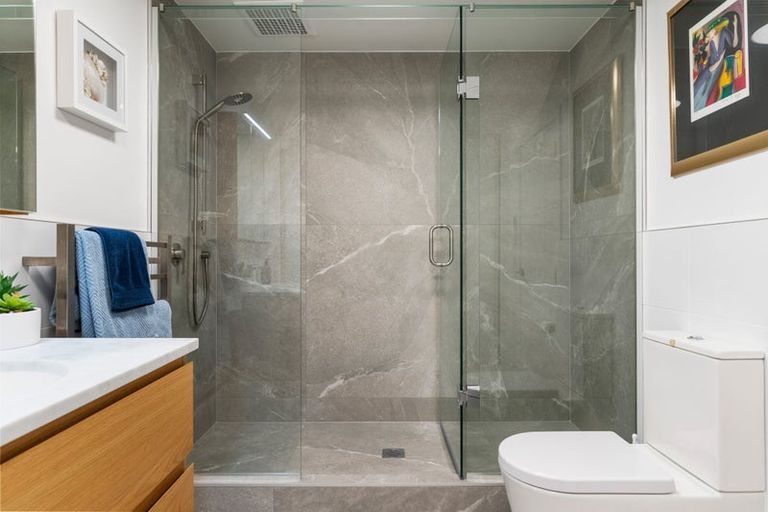 Photo of property in 77 Parkside Drive, Orewa, 0931