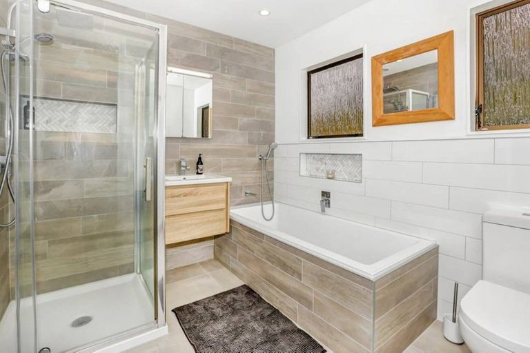 Photo of property in 32 Thimble Lane, Whitby, Porirua, 5024