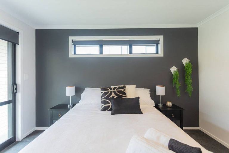 Photo of property in 41 Nobilo Road, Kumeu, 0810