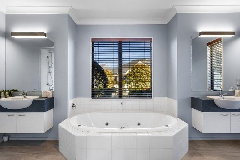 Photo of property in 55 Marble Wood Drive, Papanui, Christchurch, 8053