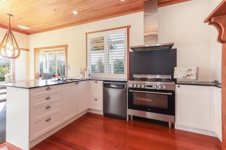 Photo of property in 37 Sumner Street, Glenholme, Rotorua, 3010