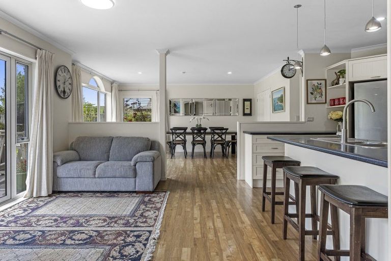 Photo of property in 2 Willowside Place, Amberley, 7410