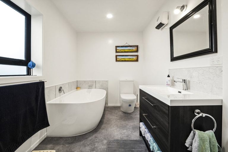 Photo of property in 144 Moturata Road, Taieri Beach, Taieri Mouth, 9091