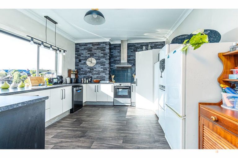 Photo of property in 17 Nelson Terrace, Seaview, Timaru, 7910