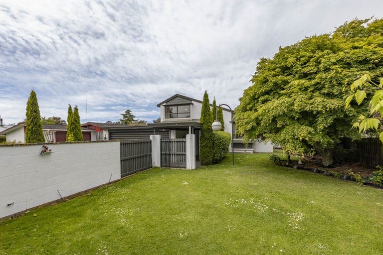 Photo of property in 61 Seddon Street, Rangiora, 7400