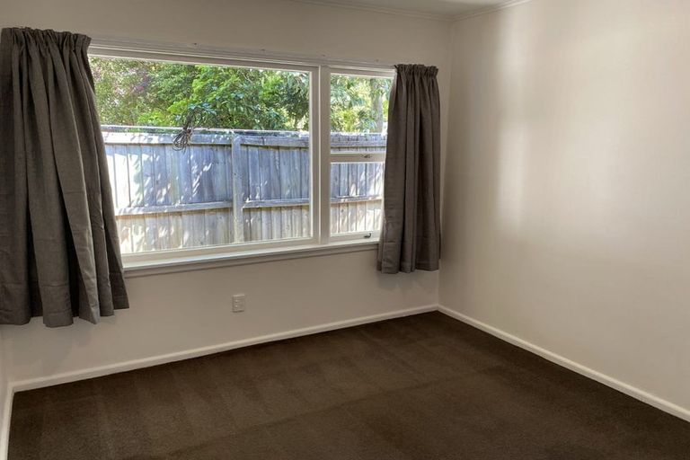 Photo of property in 4/9a Curletts Road, Sockburn, Christchurch, 8042