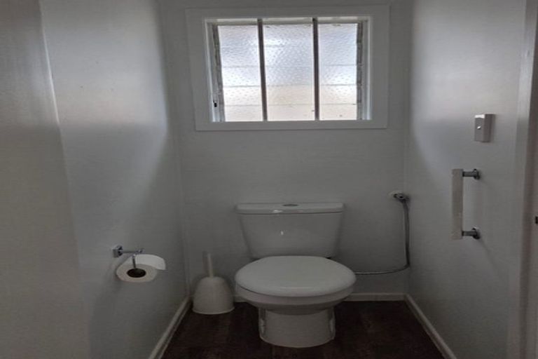 Photo of property in 1/59 The Boulevard, Sunnyhills, Auckland, 2010
