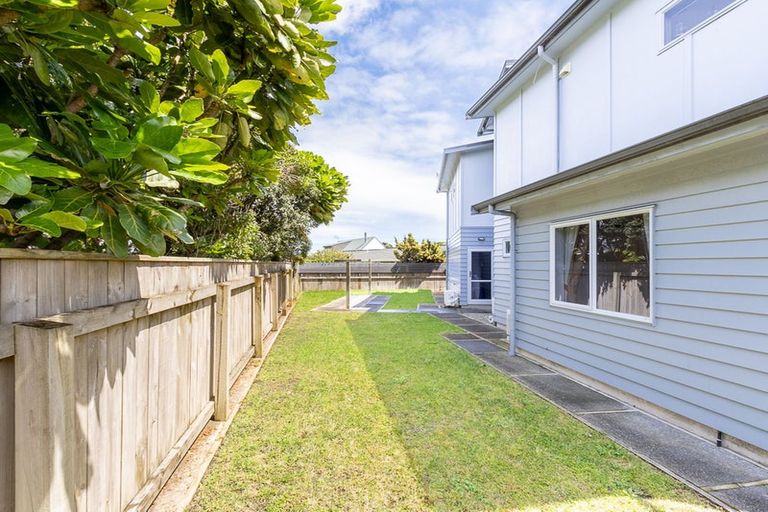 Photo of property in 38 Pharazyn Avenue, Waikanae Beach, Waikanae, 5036