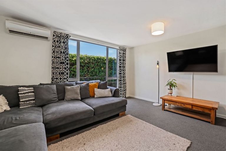 Photo of property in 532b Ferry Road, Woolston, Christchurch, 8023