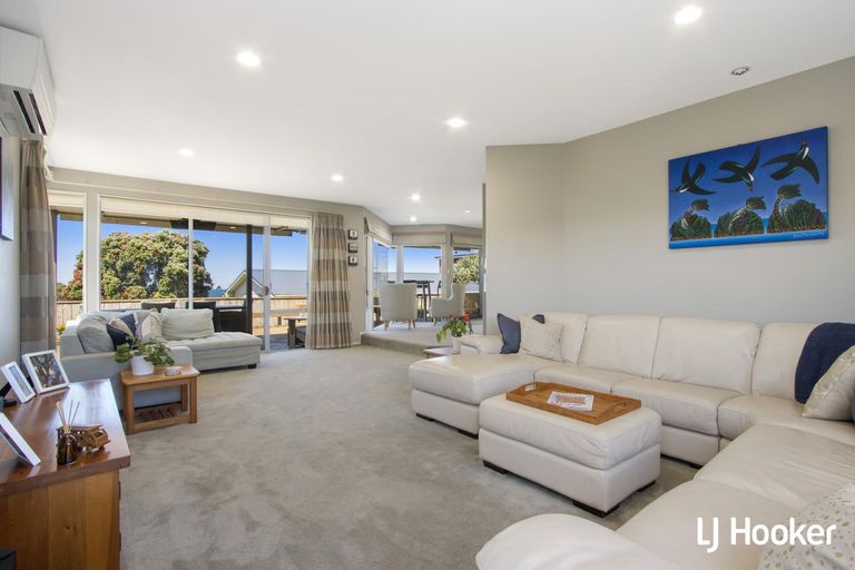 Photo of property in 11 Hanlen Avenue, Waihi Beach, 3611