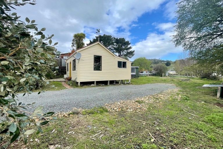 Photo of property in 22 Torquay Street, Kaitangata, 9210