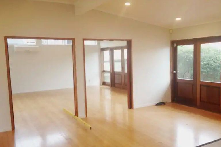 Photo of property in 24 Ayr Road, Pakuranga, Auckland, 2010