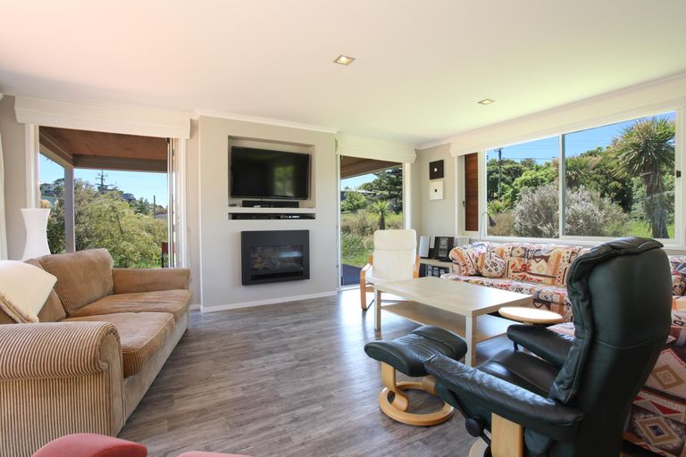 Photo of property in 5c Waikowhai Place, Raglan, 3225
