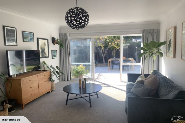 Photo of property in 2/41 Bowhill Road, New Brighton, Christchurch, 8083