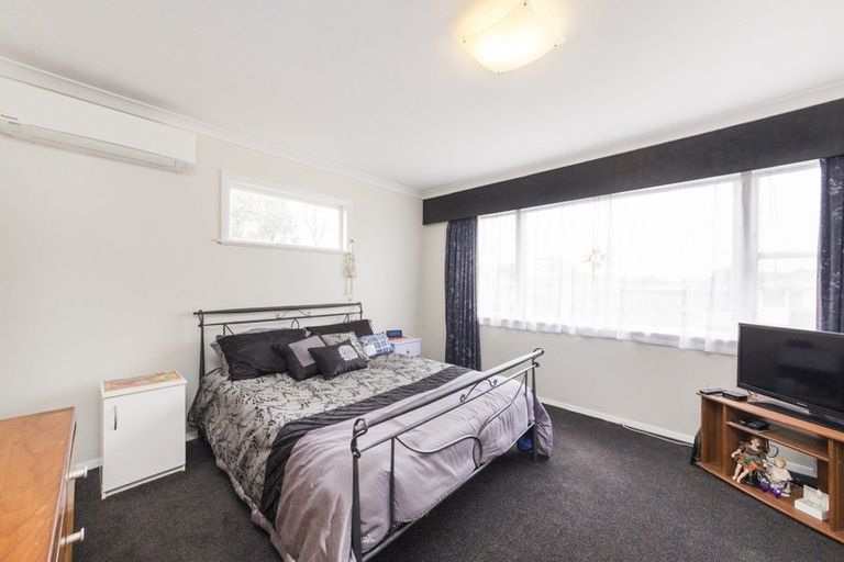 Photo of property in 1 Buick Crescent, Awapuni, Palmerston North, 4412