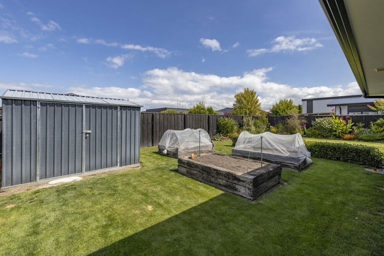 Photo of property in 14 Awarua Road, Pegasus, 7612
