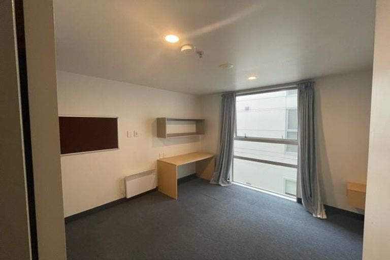 Photo of property in Hanson House, 4/27 Hanson Street, Mount Cook, Wellington, 6021