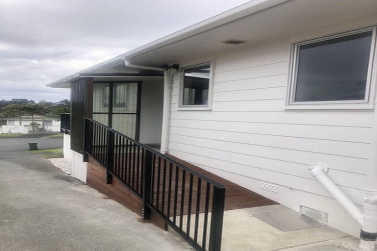Photo of property in 1/7 Classic Grove, Bayview, Auckland, 0629