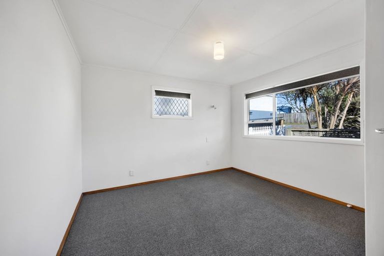 Photo of property in 3a Waimea Street, Westown, New Plymouth, 4310