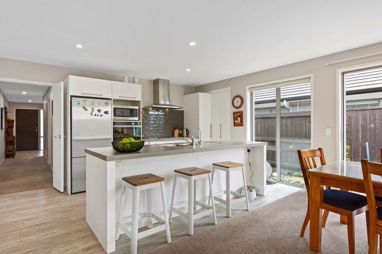 Photo of property in 128 Puhirake Crescent, Pyes Pa, Tauranga, 3112