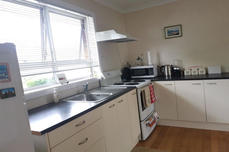 Photo of property in 2/588 Bank Street, Te Awamutu, 3800