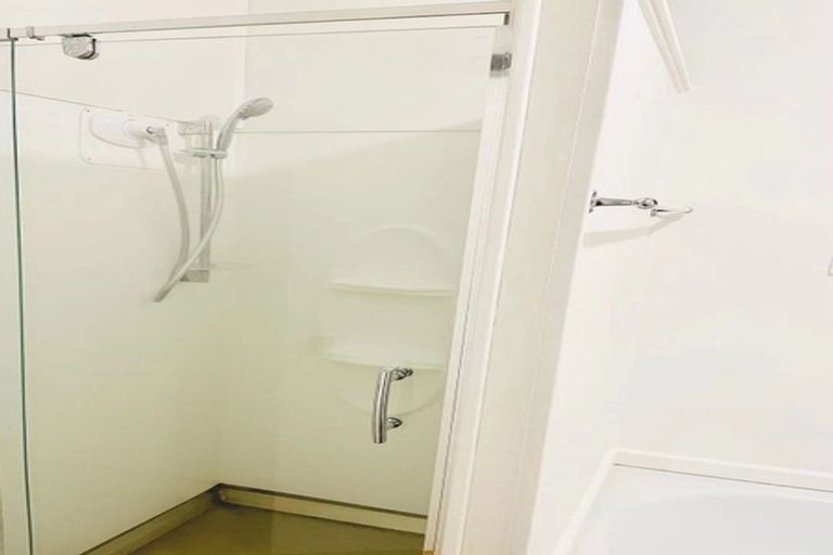 Photo of property in 12 Ben Lora Place, Mangere East, Auckland, 2024