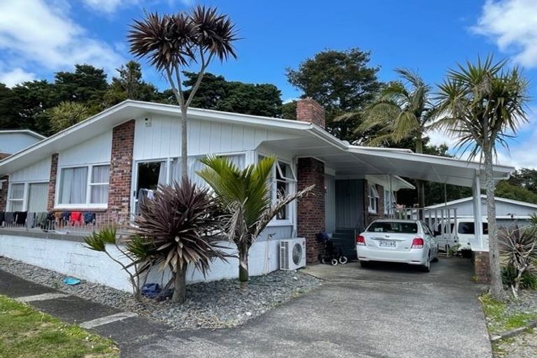 Photo of property in 15 Walpole Avenue, Hillpark, Auckland, 2102