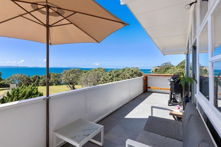 Photo of property in 121 Pacific Parade, Army Bay, Whangaparaoa, 0930
