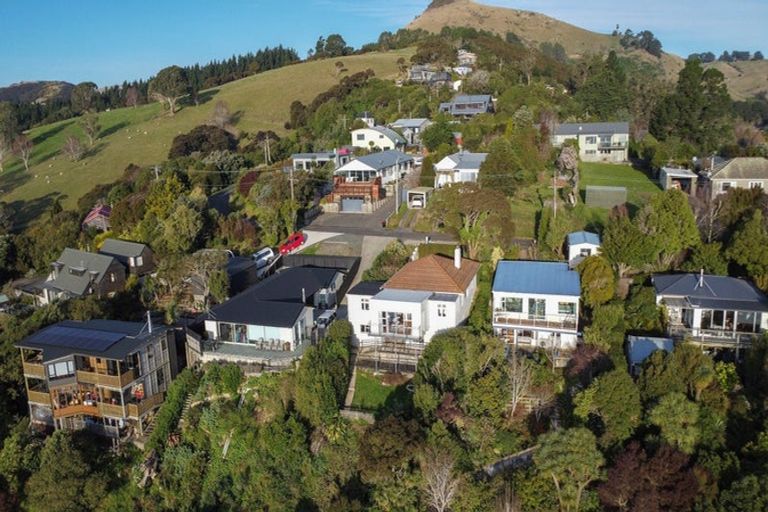 Photo of property in 35 Oxley Crescent, Broad Bay, Dunedin, 9014