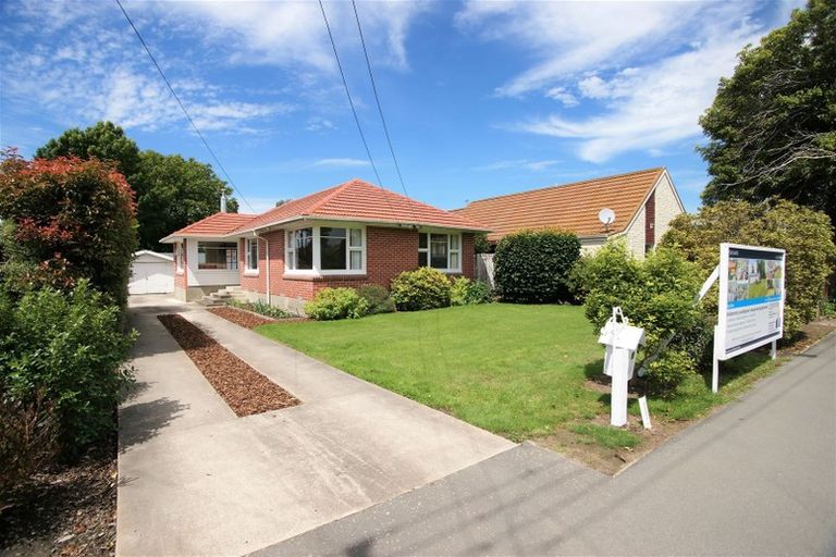 Photo of property in 72 Cutts Road, Russley, Christchurch, 8042
