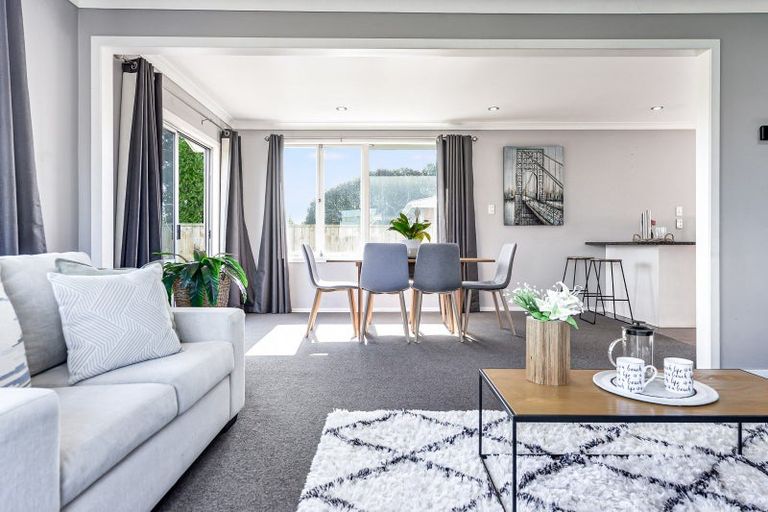 Photo of property in 10 Lugton Street, Nawton, Hamilton, 3200