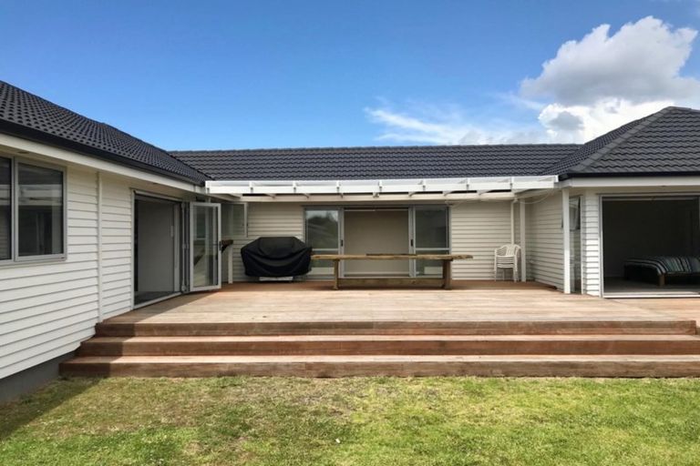 Photo of property in 126 Ranch Road, Mount Maunganui, 3116