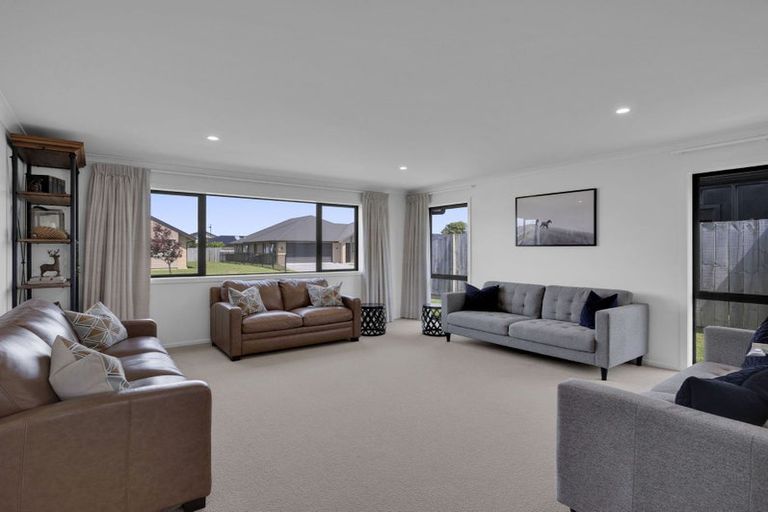 Photo of property in 21 Ruru Street, Cambridge, 3434