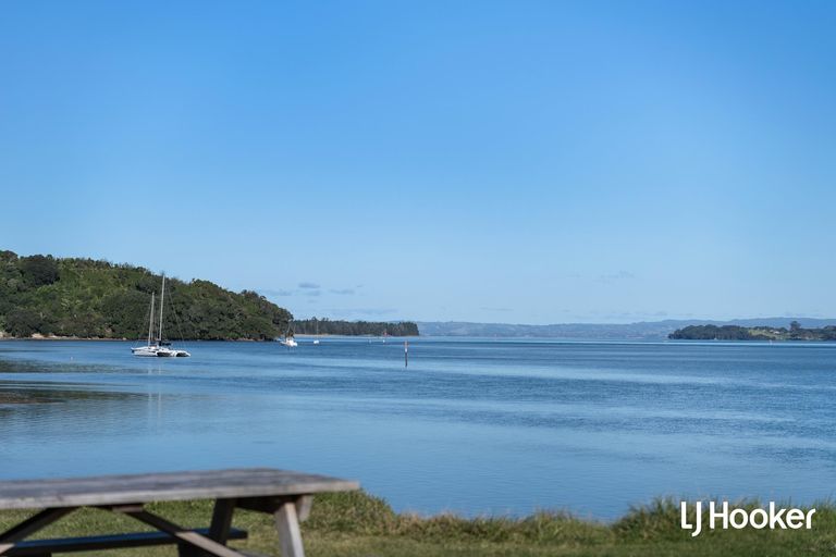 Photo of property in 39 Pio Road, Bowentown, Waihi Beach, 3177