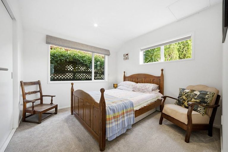 Photo of property in 11a Langana Avenue, Browns Bay, Auckland, 0630