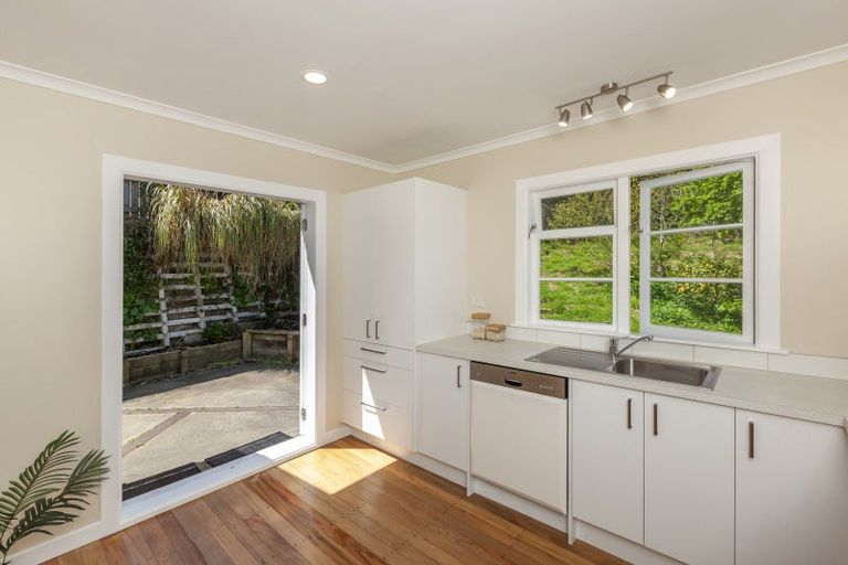 Photo of property in 54 Matai Road, Raumati South, Paraparaumu, 5032