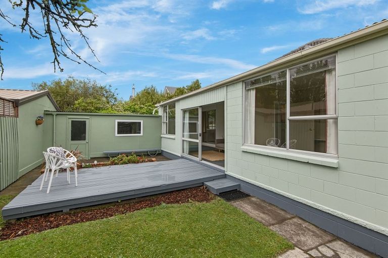 Photo of property in 223 Centaurus Road, Saint Martins, Christchurch, 8022