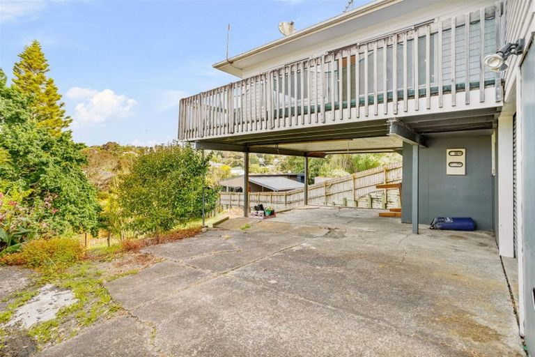 Photo of property in 73 Fairclough Road, Beach Haven, Auckland, 0626