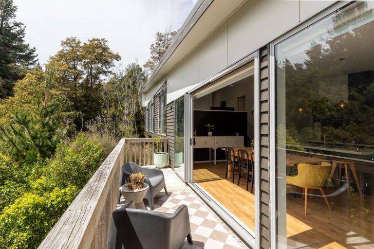 Photo of property in 32 Mount Marua Way, Timberlea, Upper Hutt, 5018