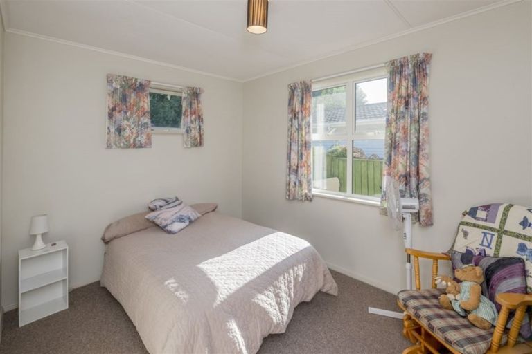 Photo of property in 97 Kawiu Road, Levin, 5510